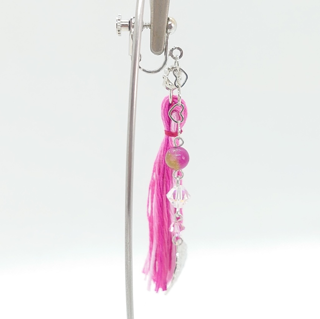桜カラー・ピンクタッセルイヤリング