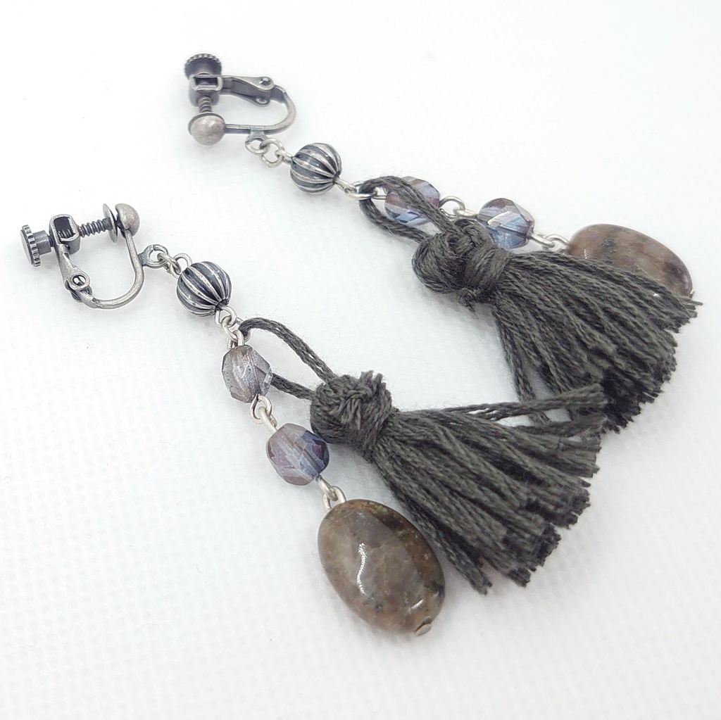 ラブラドライト・グレータッセルイヤリング