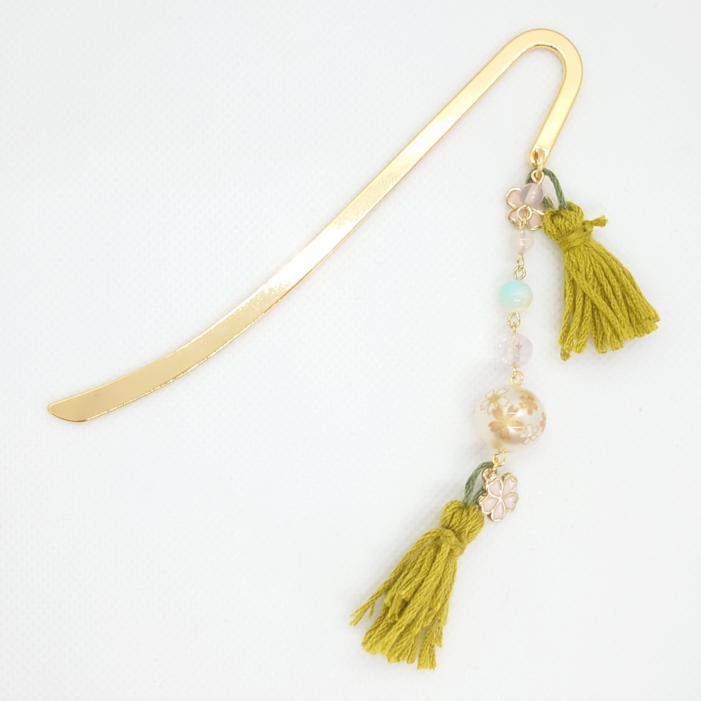 桜・ローズクォーツ・アップルグリーンタッセルブックマーカー