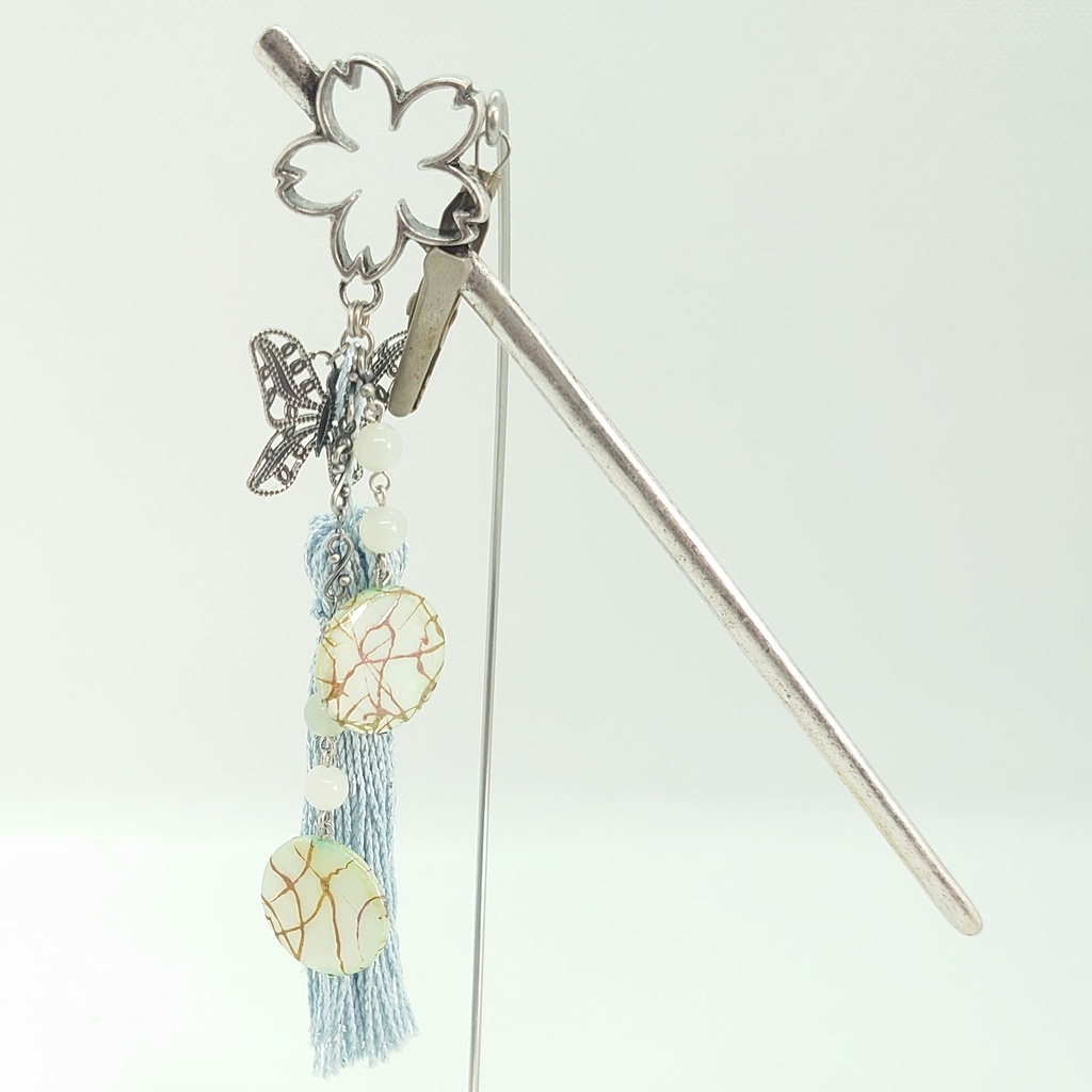 蝶・シェル・パールブルータッセル桜簪