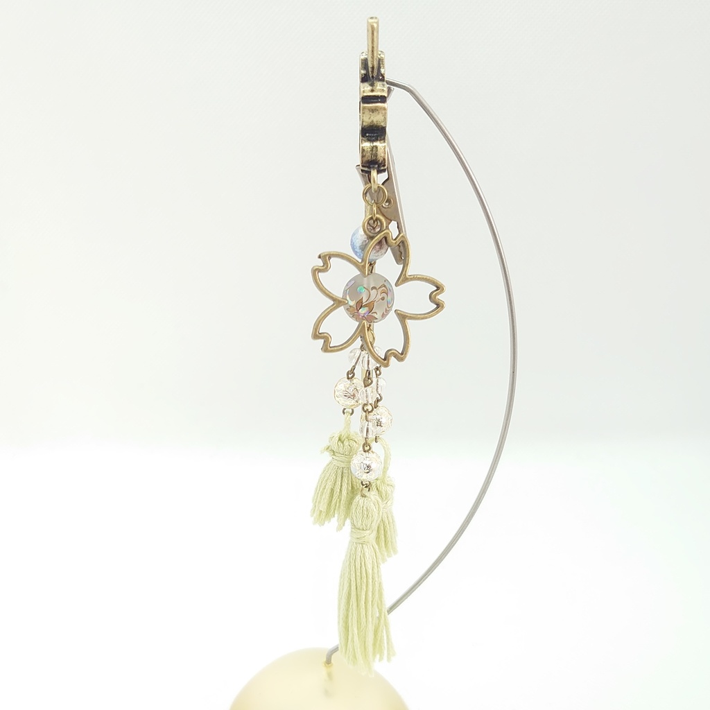 ルチルクォーツ・オパールグリーンタッセル桜簪