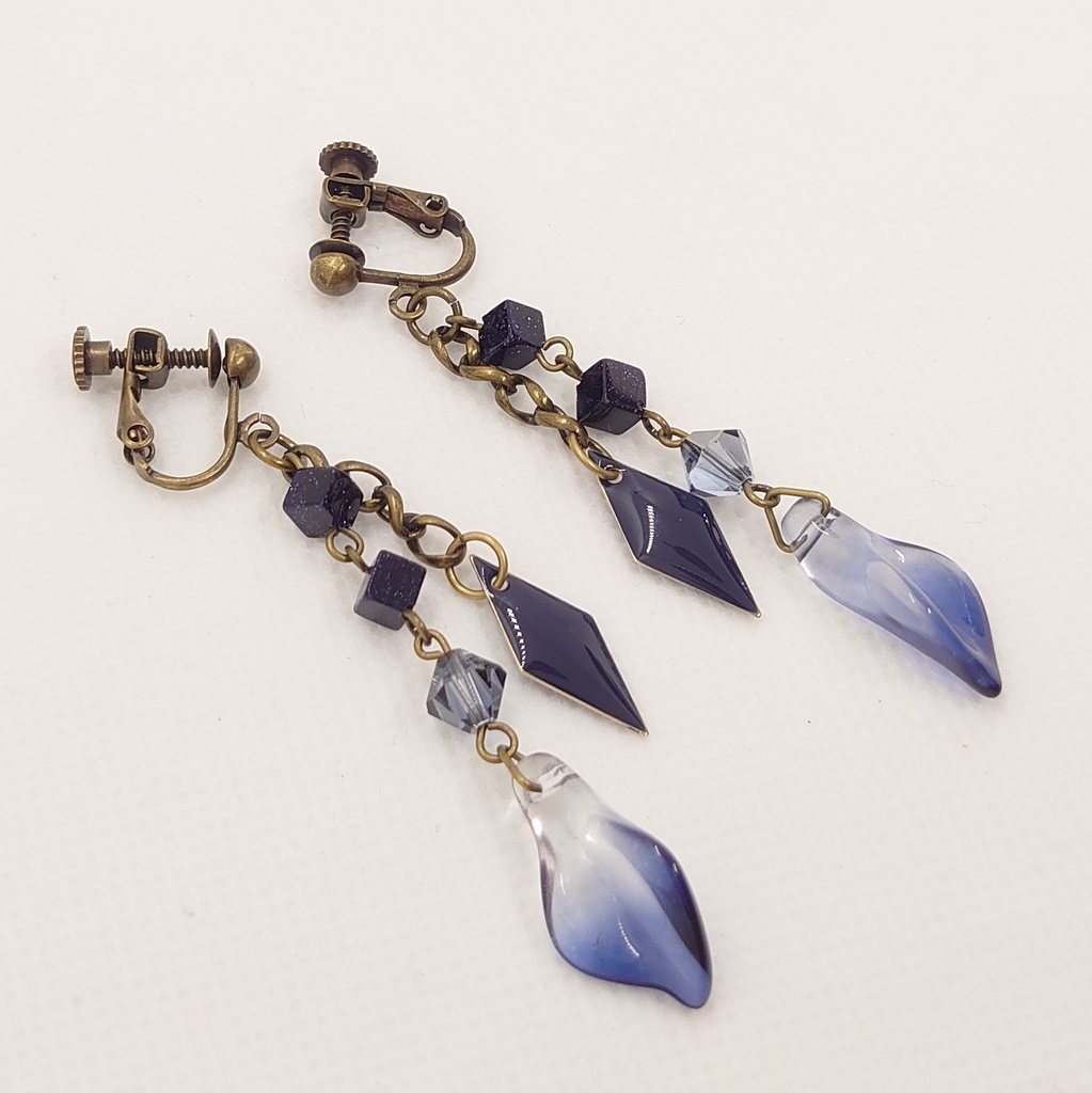 カラーモチーフイヤリング