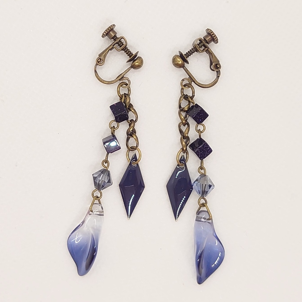 カラーモチーフイヤリング