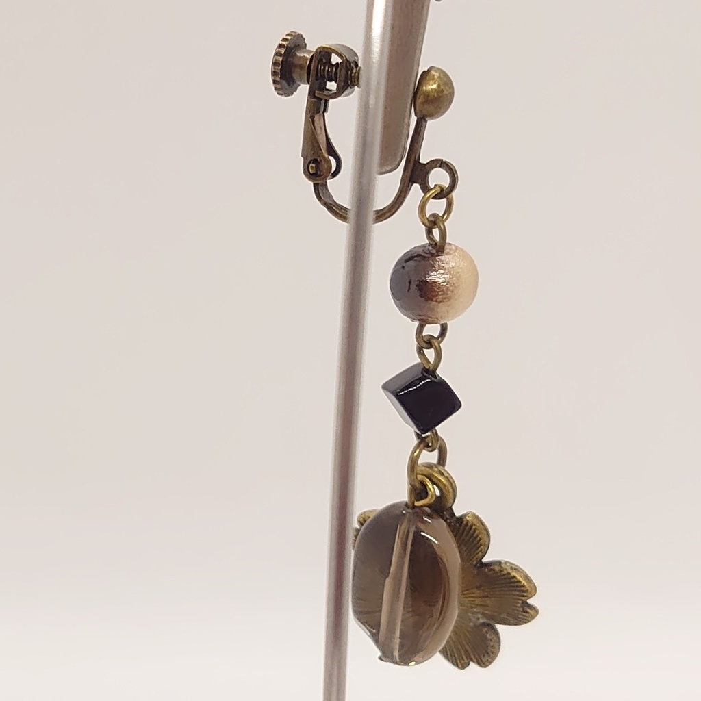 スモーキークォーツ・桜イヤリング