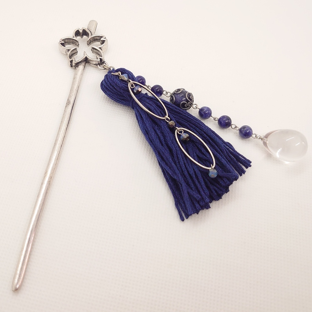 ソーダライト・タッセル桜簪