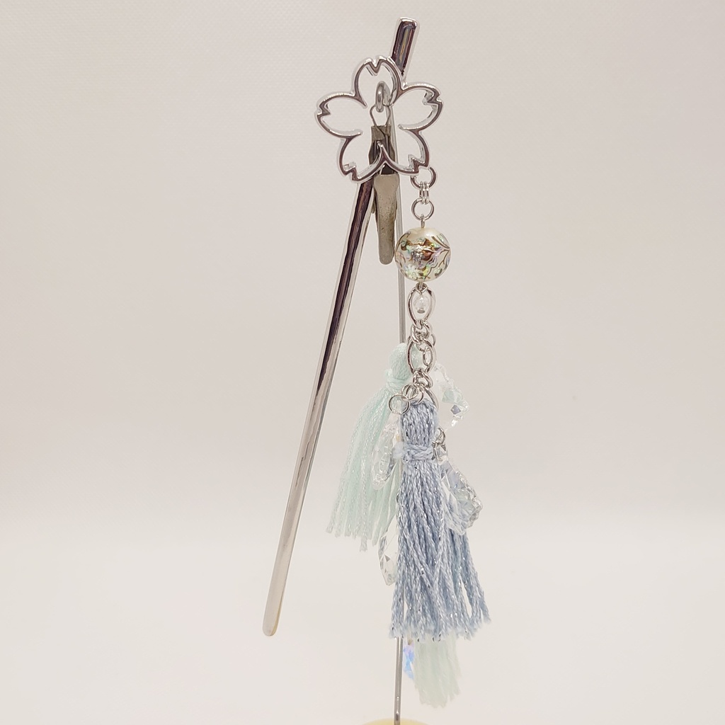 ブルートパーズ・タッセル桜簪