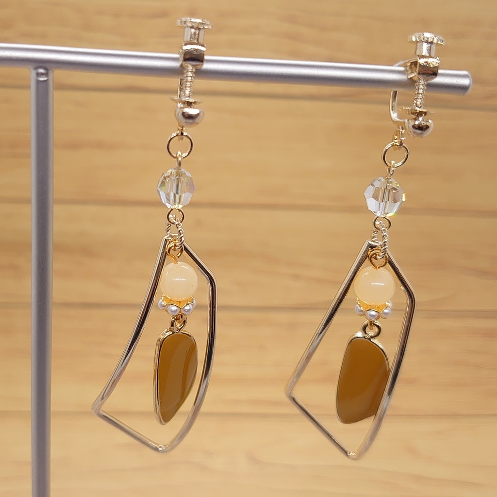 ツキプロ・infinit0御風呂庵イメージイヤリング