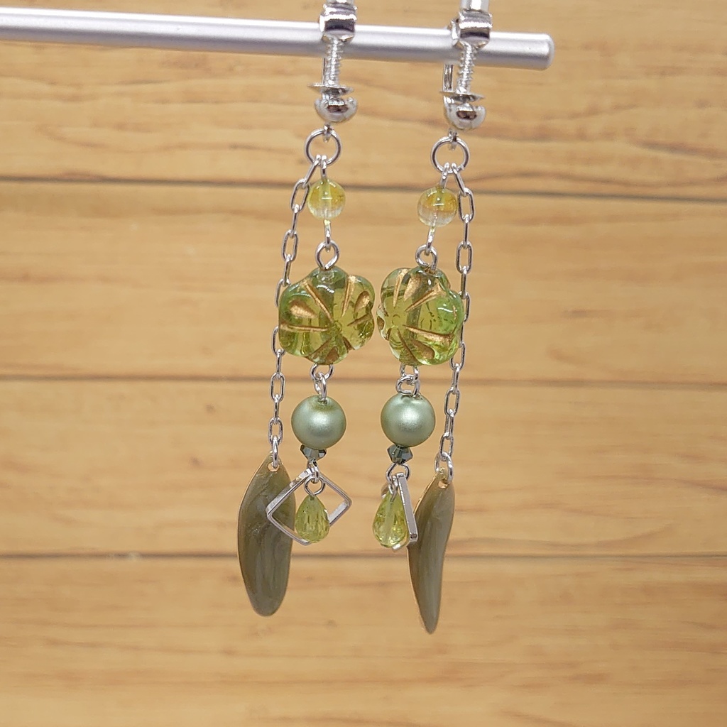 ツキウタ。・Six Gravity弥生春イメージイヤリング