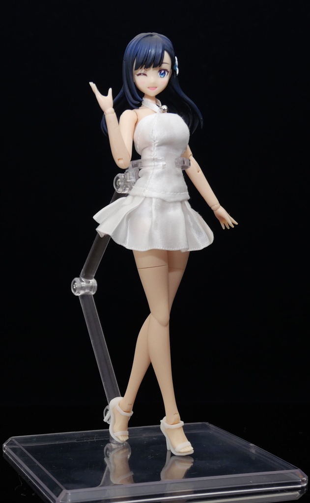 ピンヒールサンダル 白