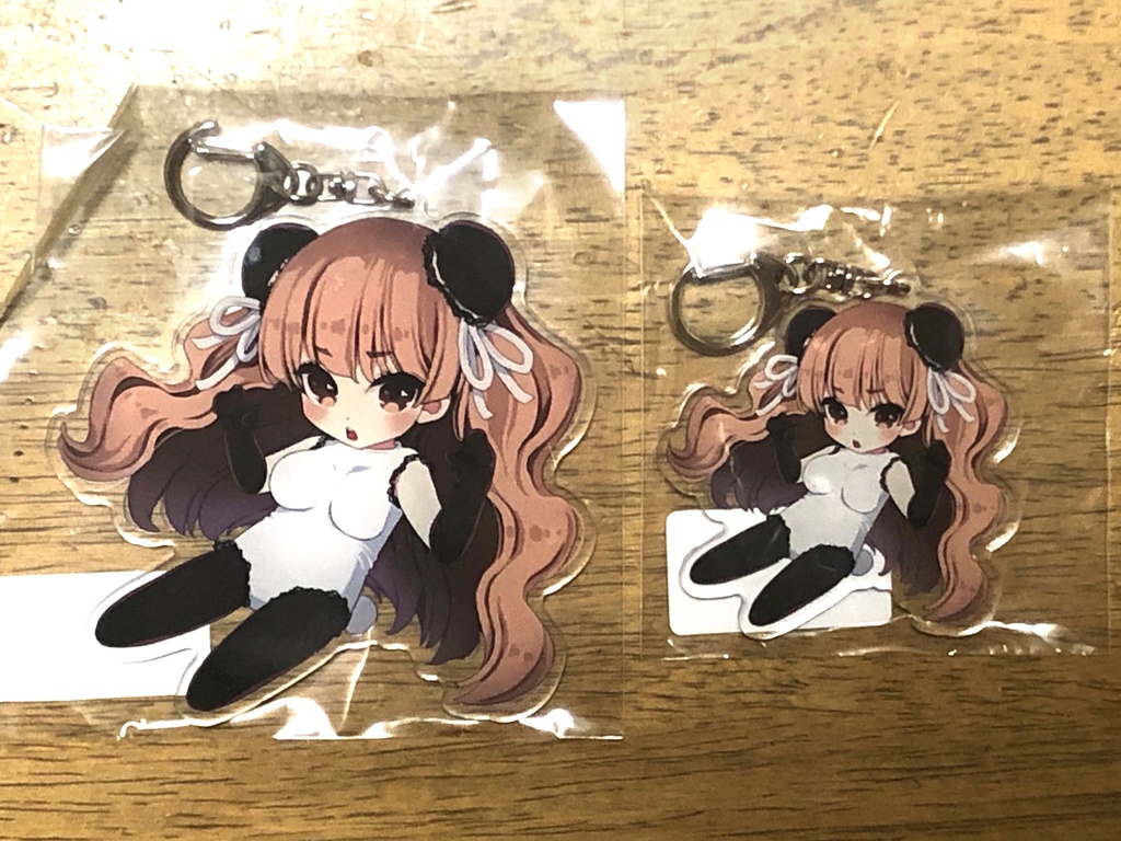 心のチンポジちゃん「ツリ目★無罪パンダ」アクリルキーホルダー