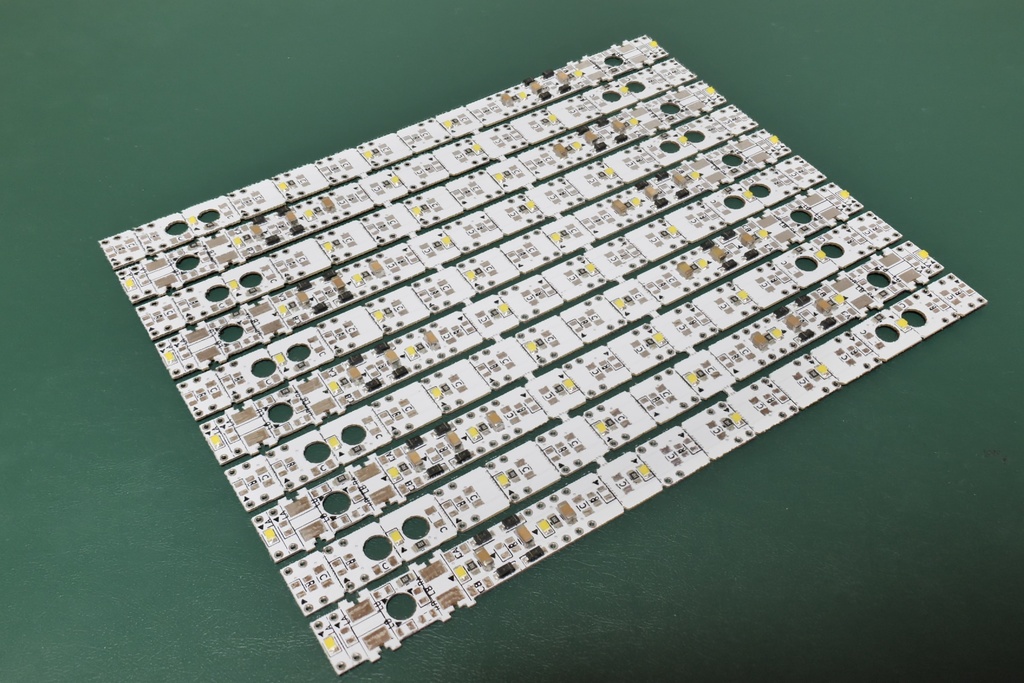 L-011 N-DNA Lights for TM 青白色 10両セット 組立済