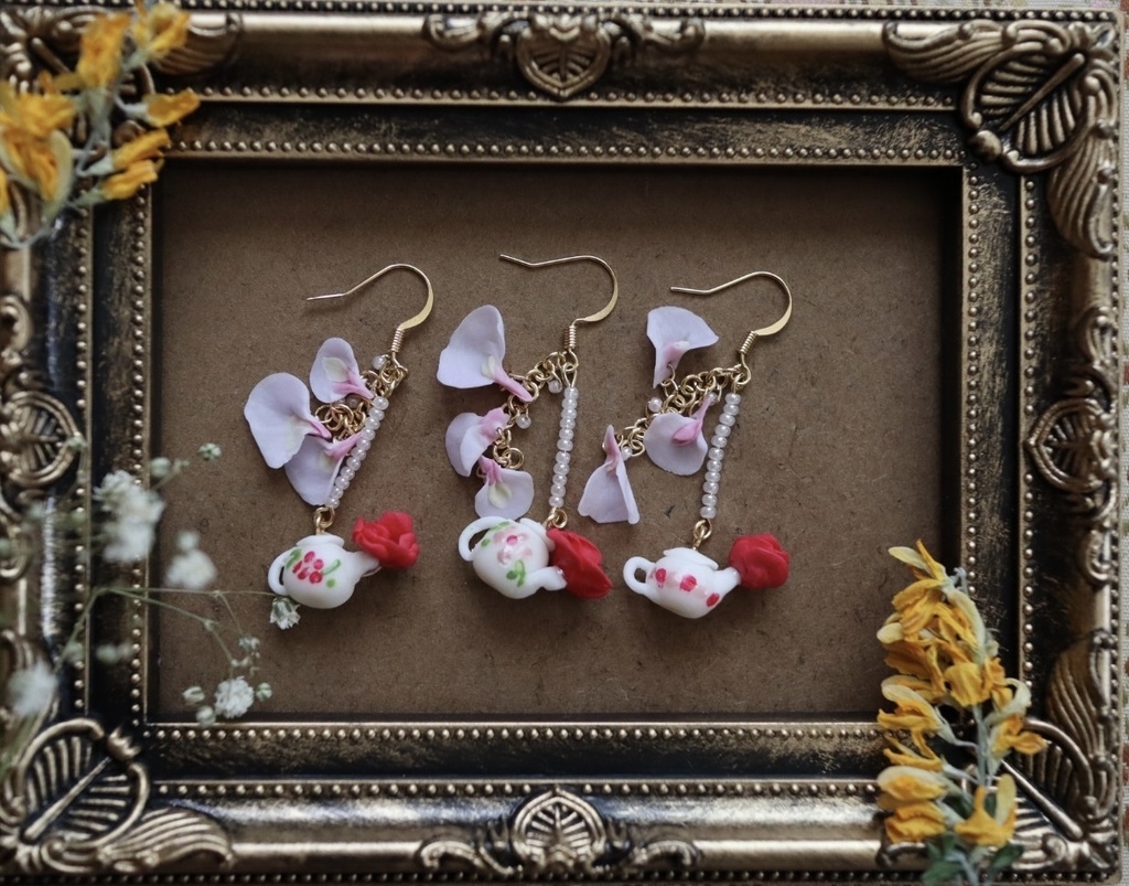 ティーポットのピアス