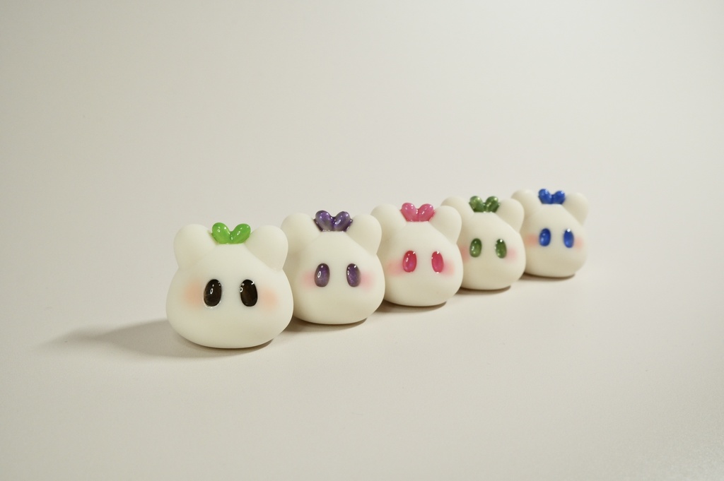 【ガチャ】新作✨キラキラおめめのミニフィギュア(全6種)