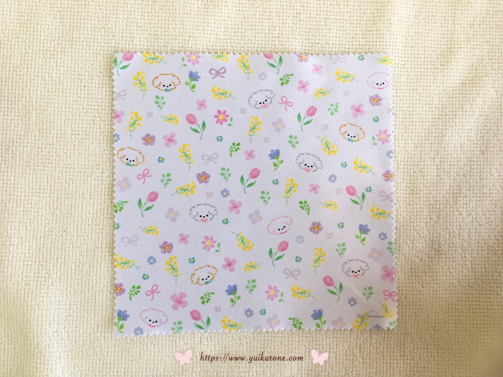 《新作》お花とトイプードル柄*クリーニングクロス・メガネ拭き