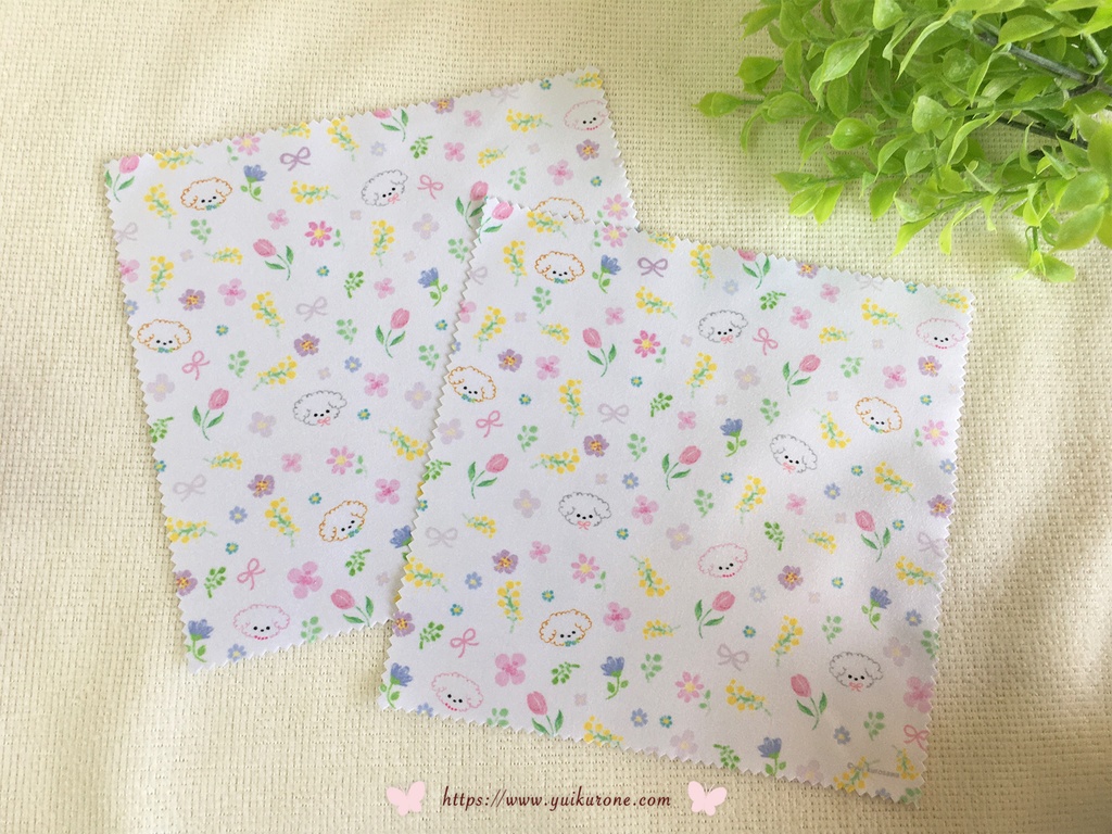 《新作》お花とトイプードル柄*クリーニングクロス・メガネ拭き