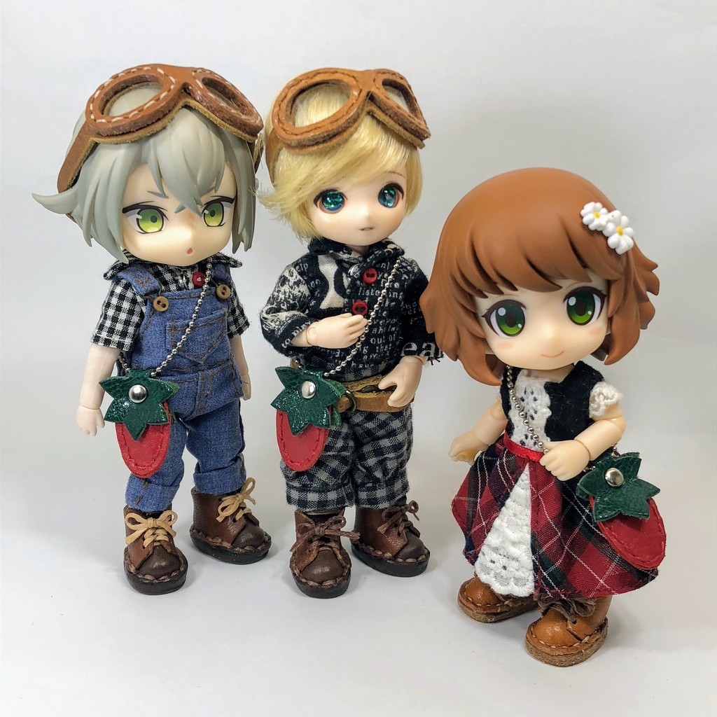 【送料無料】革イチゴのポシェット⭐︎カバン バッグ