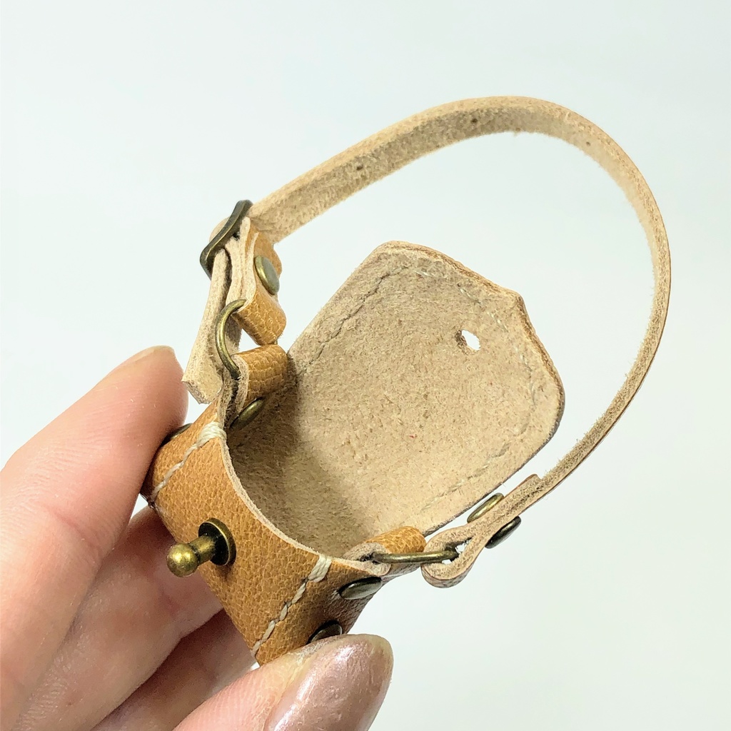 【送料無料】革のバッグ ベージュ 鞄 カバン