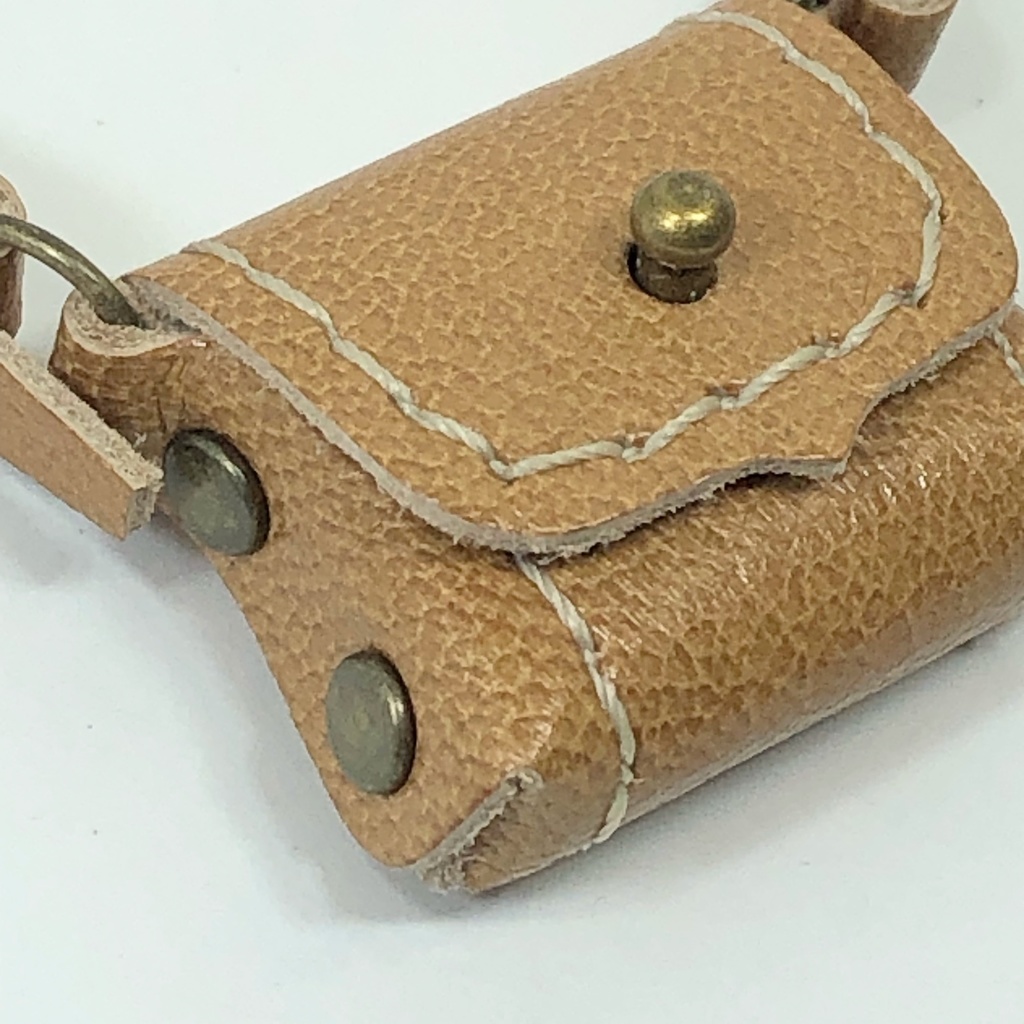 【送料無料】革のバッグ ベージュ 鞄 カバン