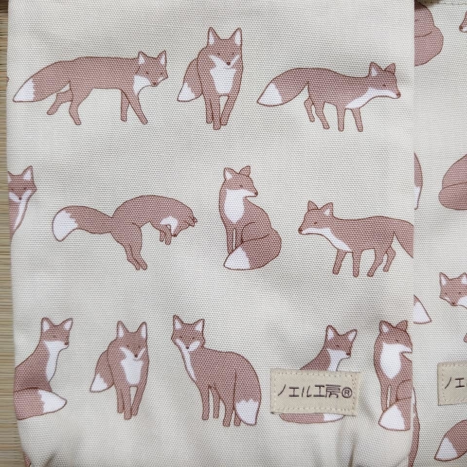 和柄巾着*きつね柄
