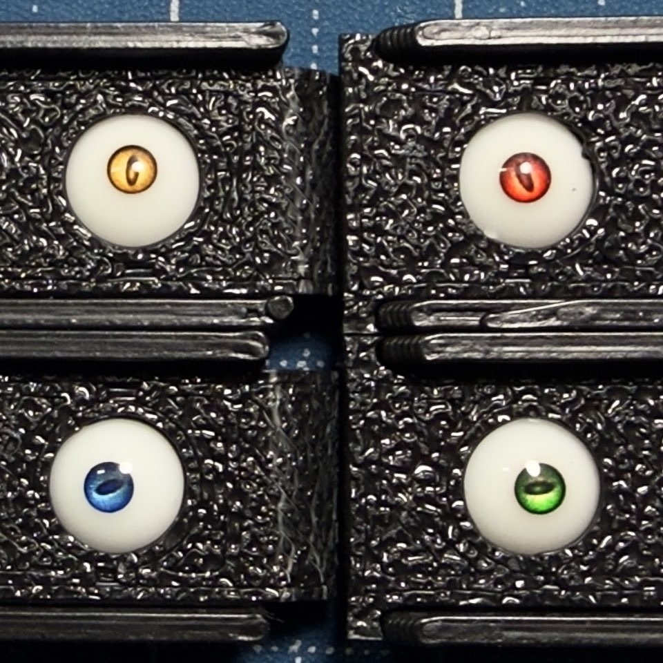 ドールアイgen.6.0 真円3小 悪魔的瞳孔 (5mm半球)