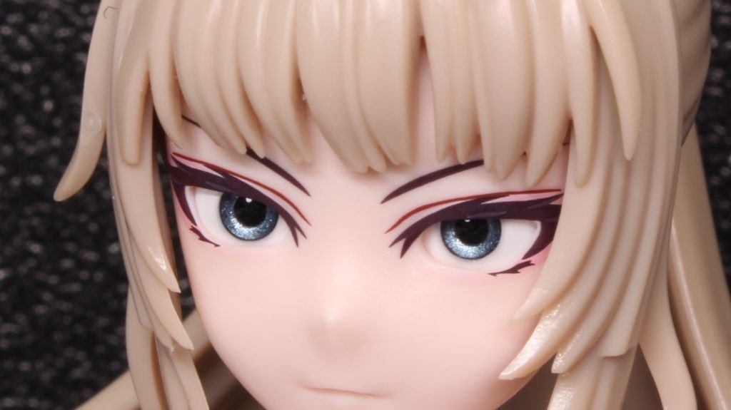 特別使用ドールアイ（gen.6真円小2.3 虹彩（アイスシルバー×C黒1×蛍光青）×蛍光赤輪×瞳孔黒×白眼球）