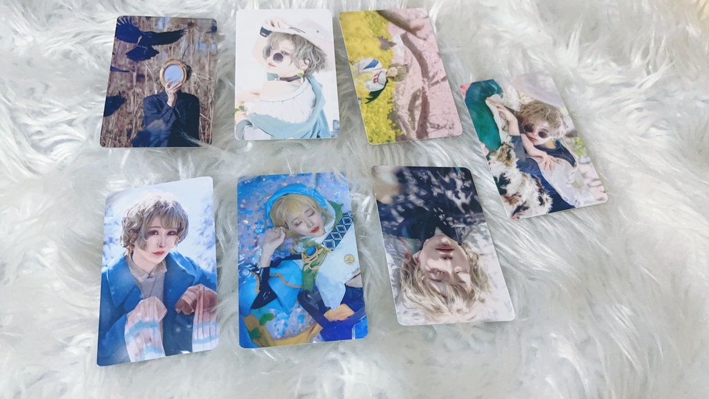両面キラキラホログラムトレカ3枚とおまけ