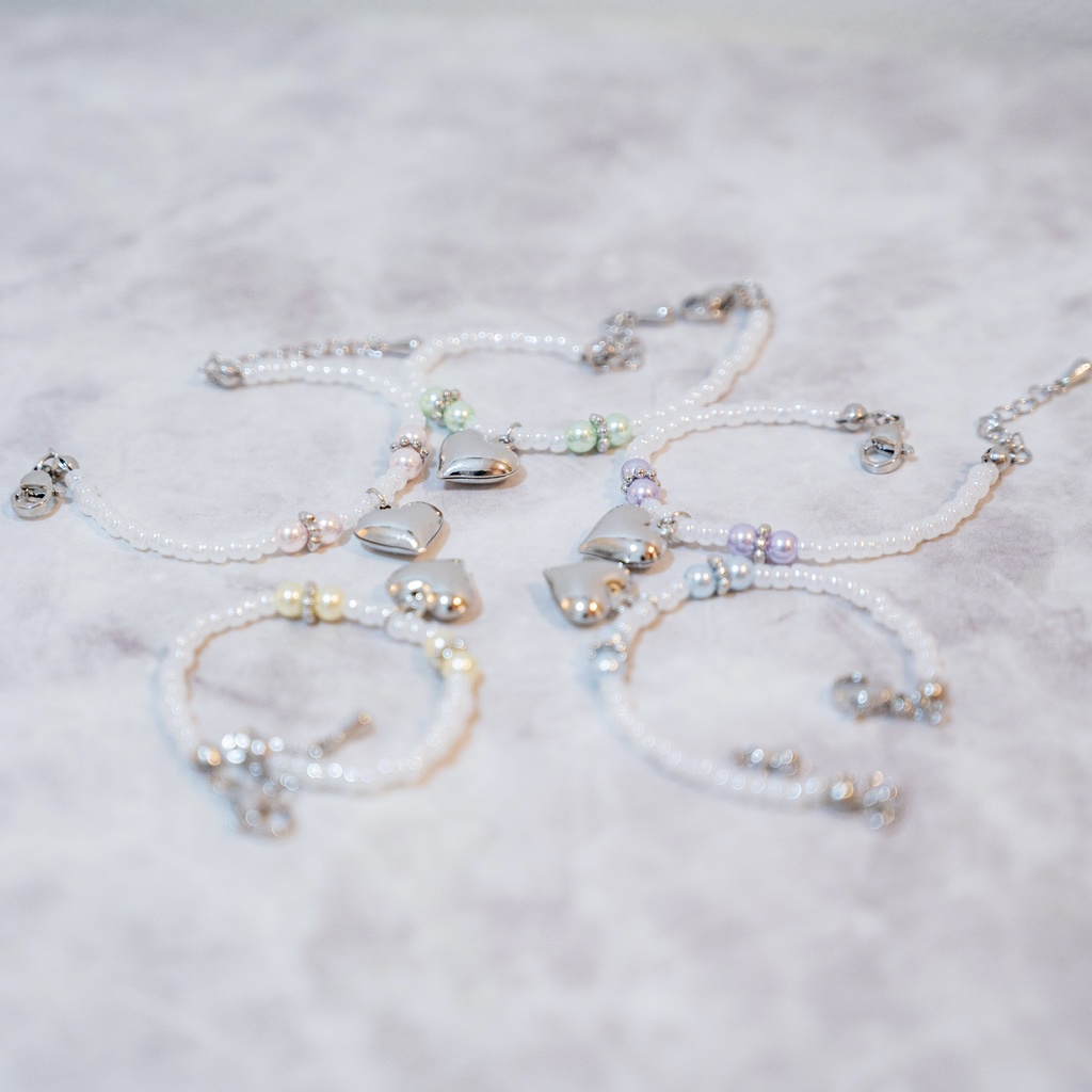 推し国カラーなネックレス