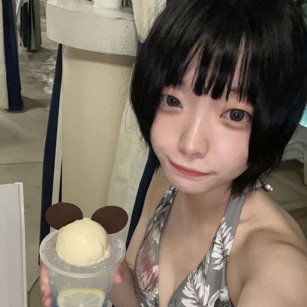 ナイトプールランチェキ