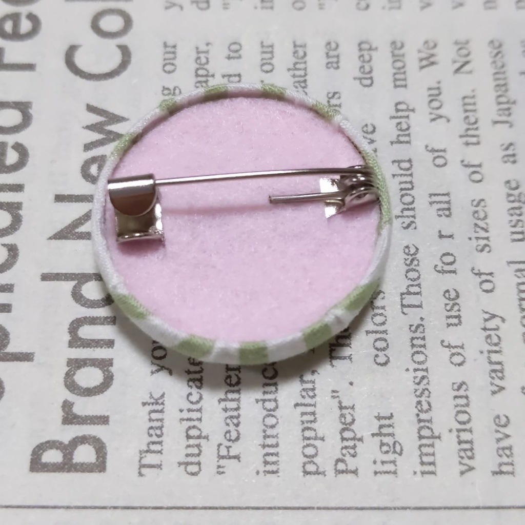 シベリアの刺繍バッジ