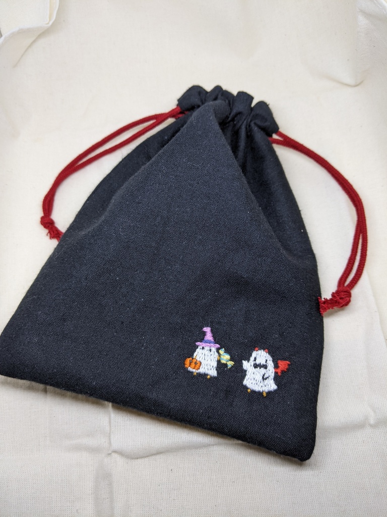 オバケちゃんの刺しゅう入り巾着袋