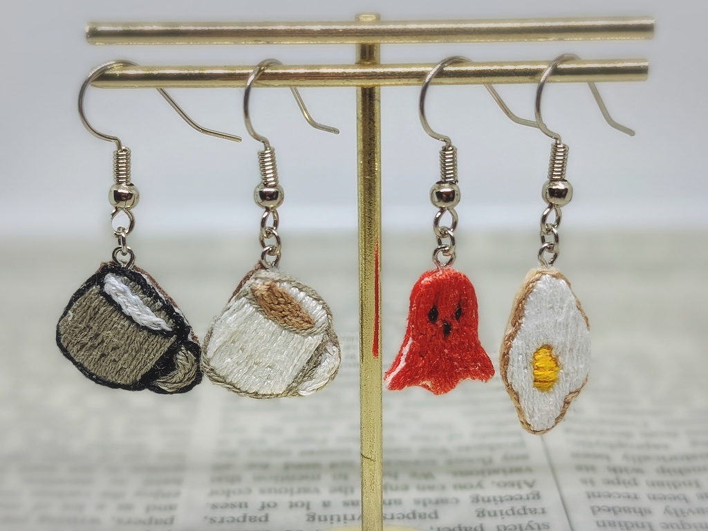 朝食系片耳ピアス