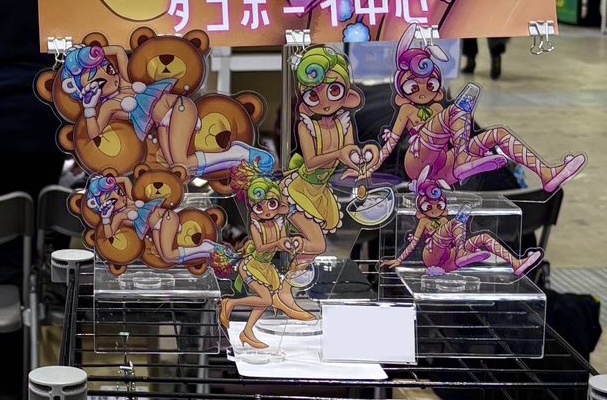 春スケベアクスタ(3種、2サイズ) Spring Acrylic Stands (3 types, 2 sizes)