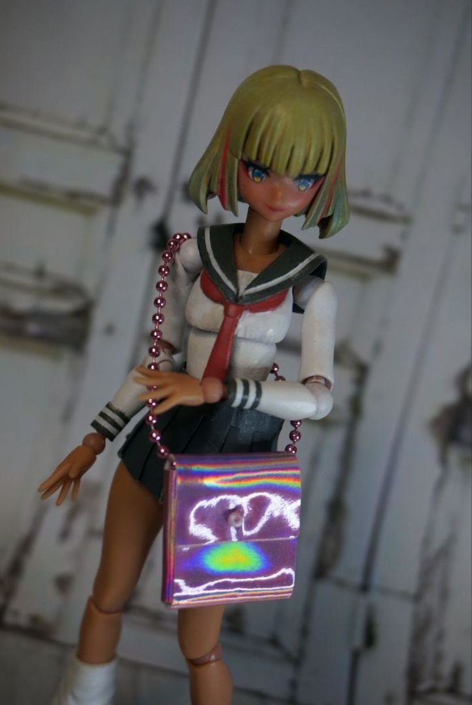 【ハンドメイド】ミニチュア エナメル風バッグ【1/12 プラモorフィギュアに】