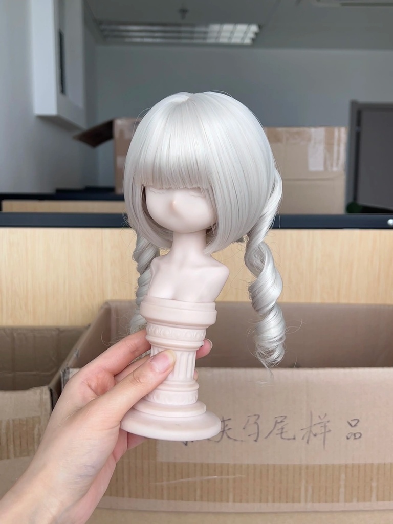 1/3　ぱっつん前髪カールツインテール　【頭囲22-23cm】　ドール用ウィッグ　耐熱　シルク調ファイバー