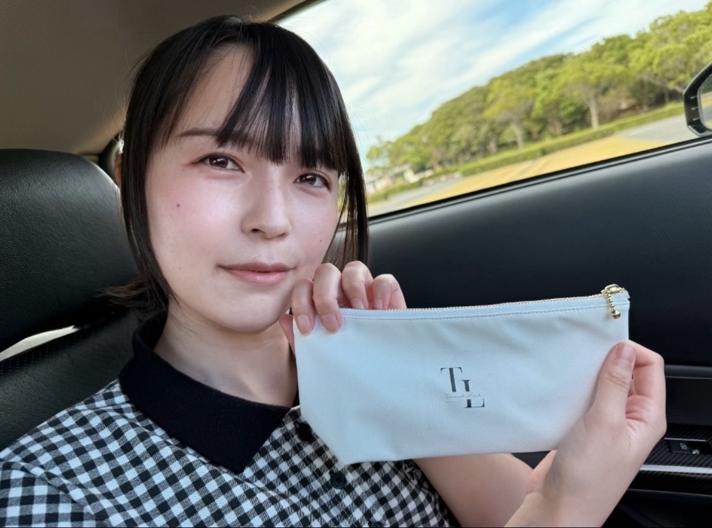 【トレンチライフ】オリジナルロゴ入りポーチ