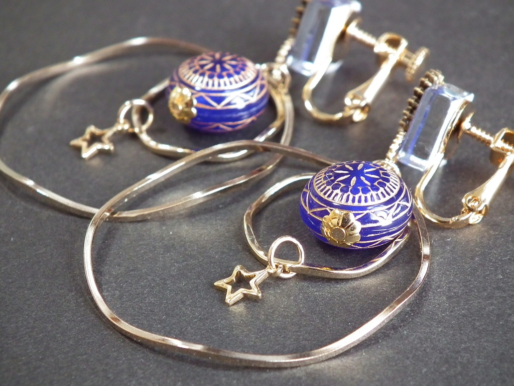 歯車とタイルのイヤリング 「がらくた塔と天球儀の魔女-Sirius-」