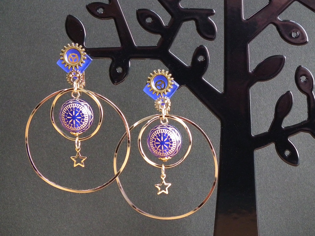 歯車とタイルのイヤリング 「がらくた塔と天球儀の魔女-Sirius-」