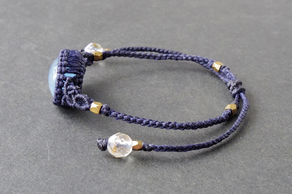 アクアマリンのシンプルマクラメブレスレット 「Ugarit」★再販★