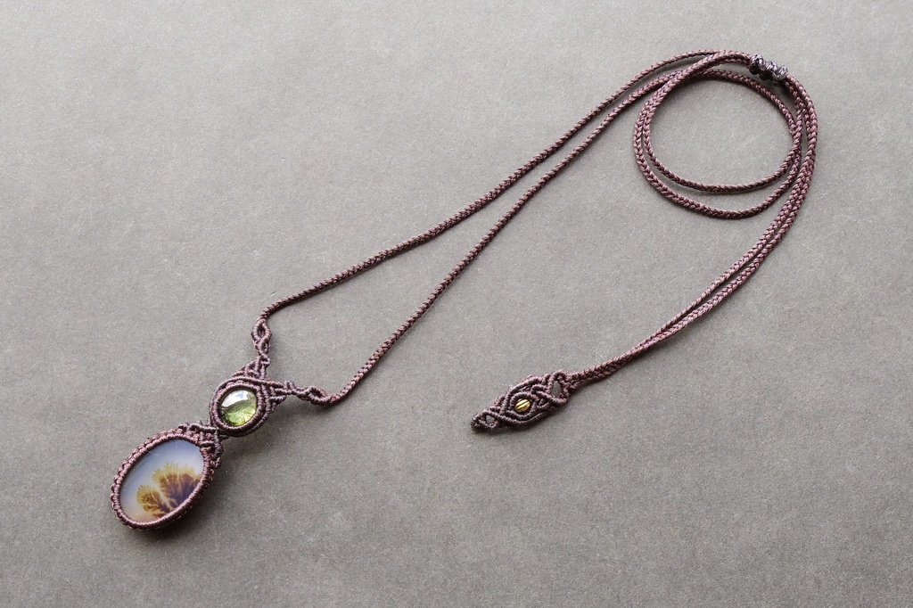 デンドリックアゲートとトルマリンのマクラメネックレス 「Dactylifera」