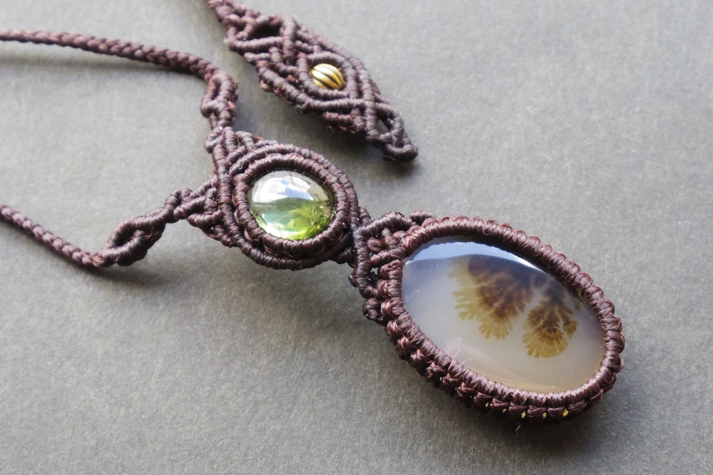 デンドリックアゲートとトルマリンのマクラメネックレス 「Dactylifera」