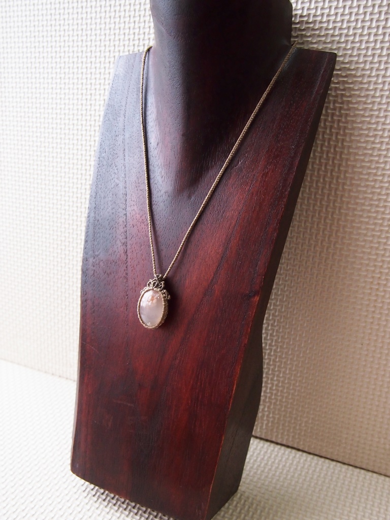 チェリーブロッサムアゲートとガーデンクォーツのマクラメネックレス 「木花咲耶」