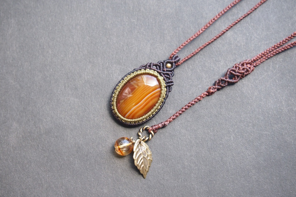 ブラウンアゲートとファントムシトリンのマクラメネックレス 「Dryas」