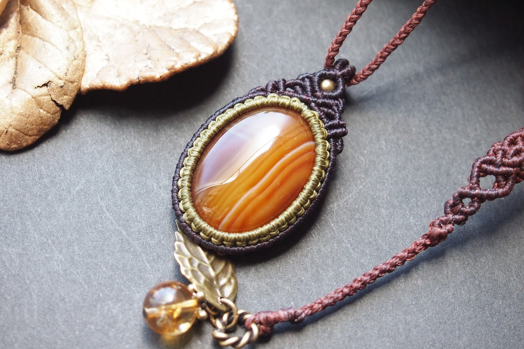 ブラウンアゲートとファントムシトリンのマクラメネックレス 「Dryas」