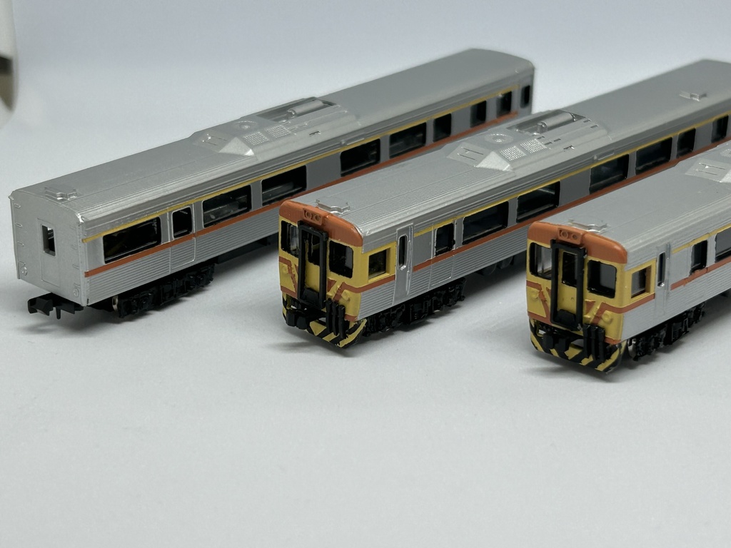 【Nゲージ】台湾式鉄道特急型気動車