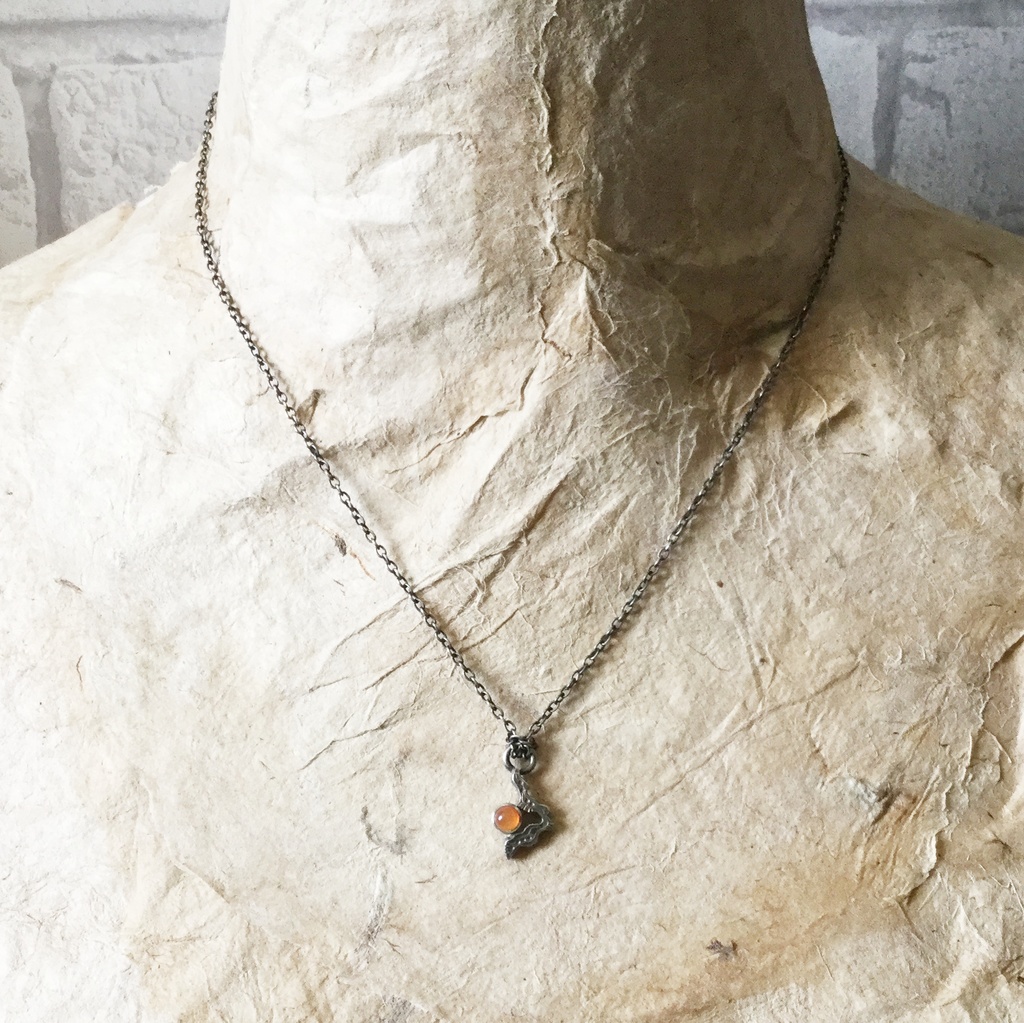 うごめきプチネックレス オレンジムーンストーン