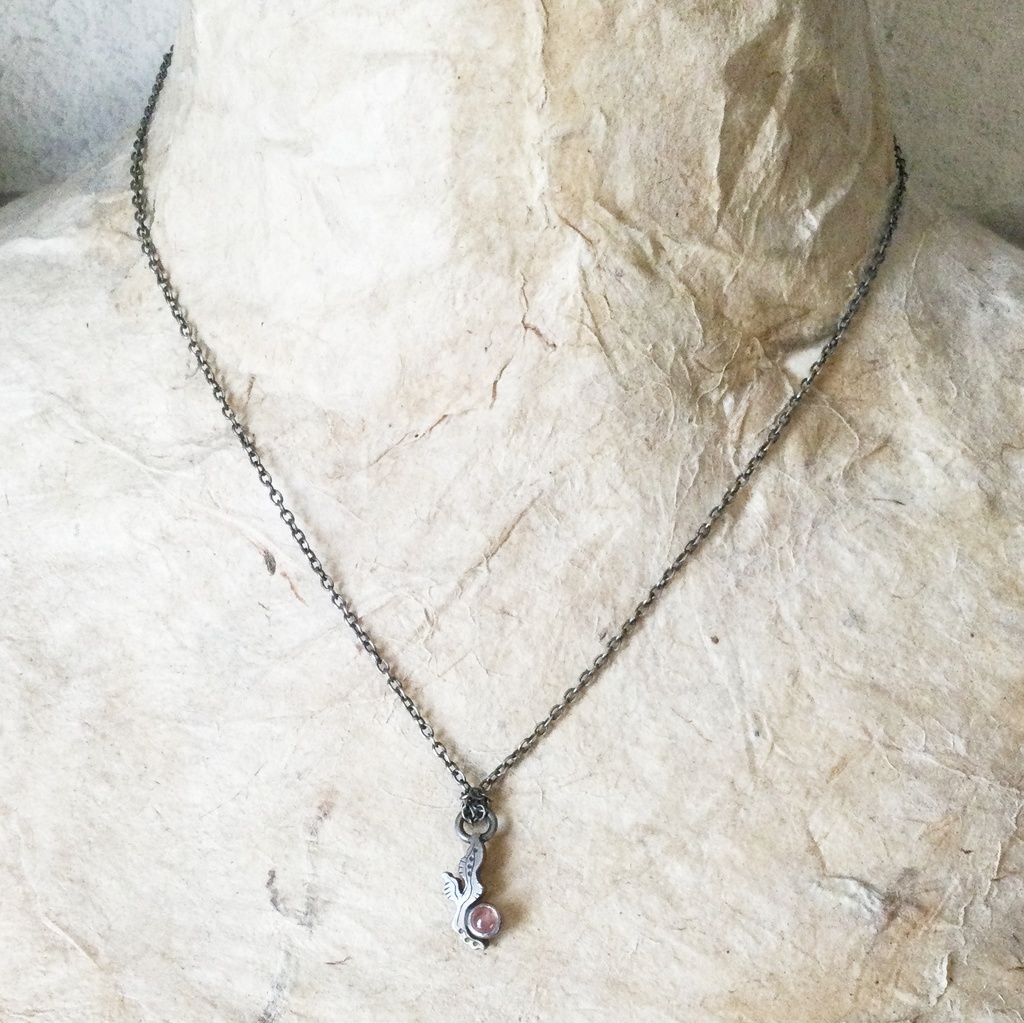 うごめきプチネックレス インカローズ