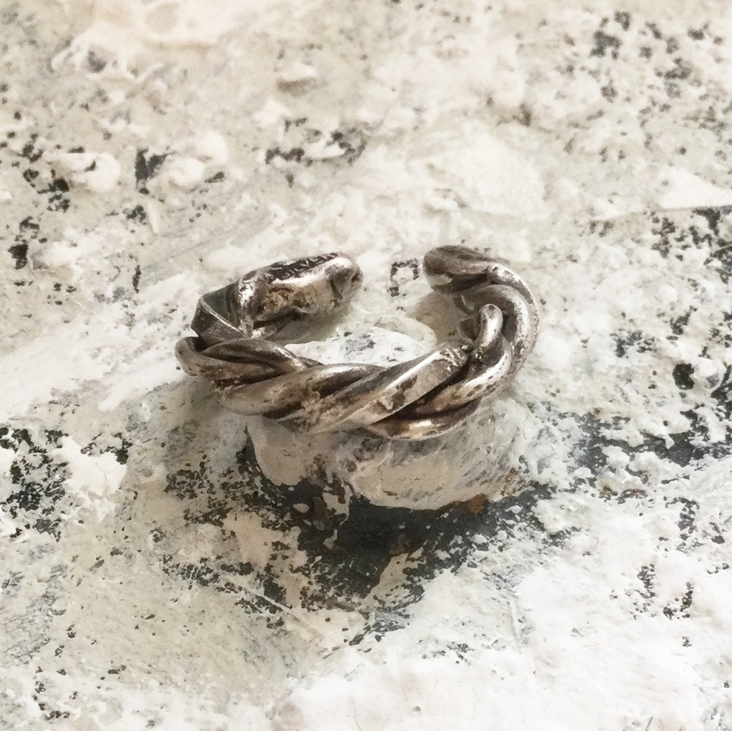 ツイスト3　シルバーイヤーカフ