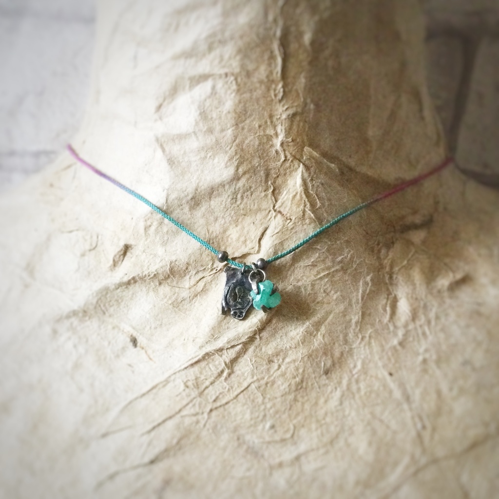 エメラルド原石 チョーカー&ネックレス