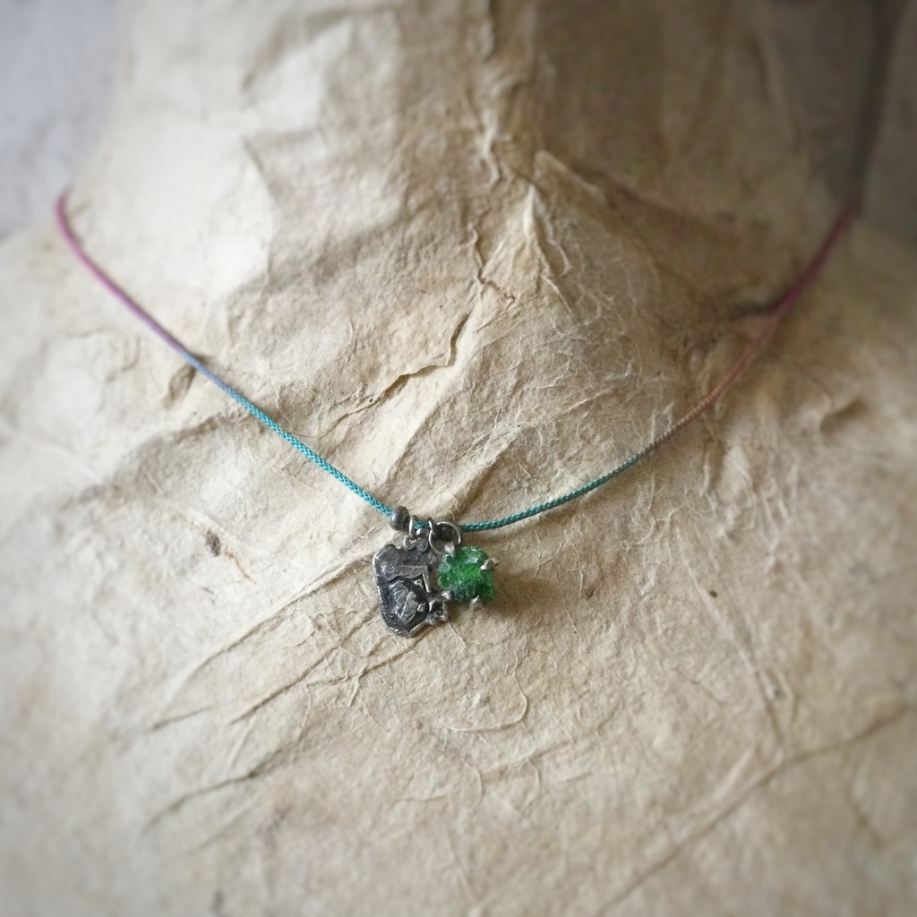 ダイオプサイト原石 チョーカー&ネックレス