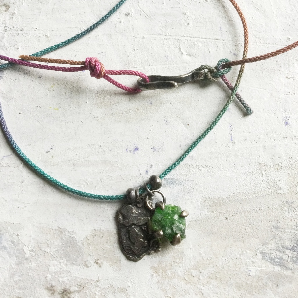 ダイオプサイト原石 チョーカー&ネックレス